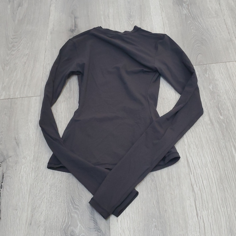 SKIMS Fits Everybody Black Long-Sleeve Crewneck Top Size Xxs In Great Condition - Picture 5 of 5
